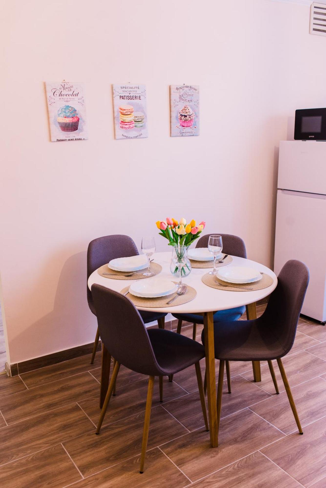 Central White Apartment ساتو ماري المظهر الخارجي الصورة